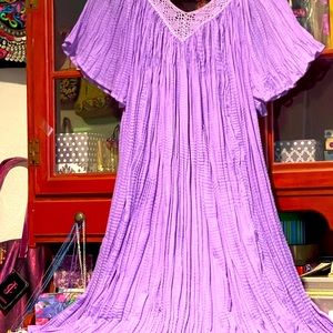 Crinkle dress kneelong crochet flutter slv Pleated vtg Pakistan rayon Lavender